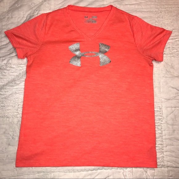 Under Armour T-Shirts- Youth Large - Picture 2 of 8